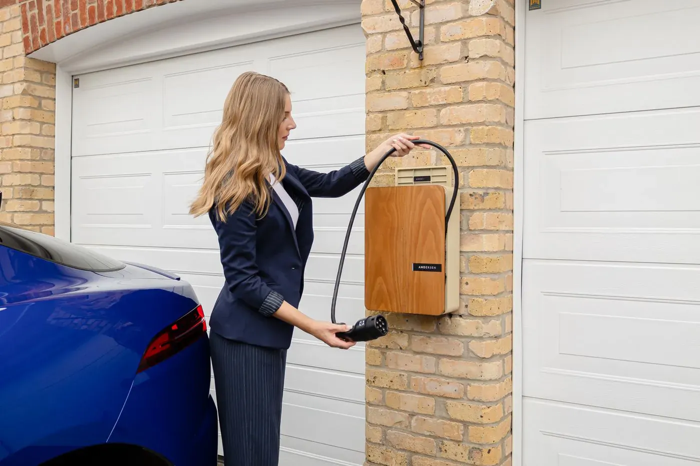 Pose d'un circuit dédié pour une borne de recharge à Sarcelles